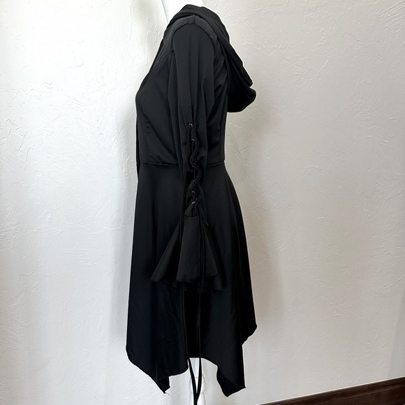 Women’s High-Low Hooded Cloak Size Small - Picture 2 of 5